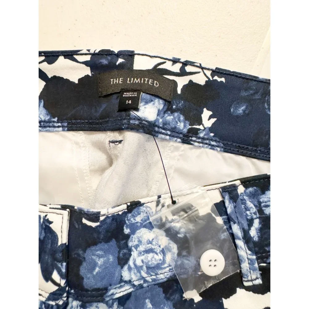 The Limited NWOT Sz 14 Blue Multi Flat Front Short